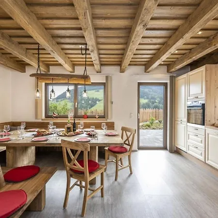 Nyaraló Aaf - Familien-chalet Gipfelblick *
